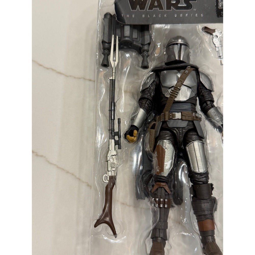 Star Wars The Black Series The Mandalorian Beskar Armor 6 Inch Action Figure - Picture 3 of 7